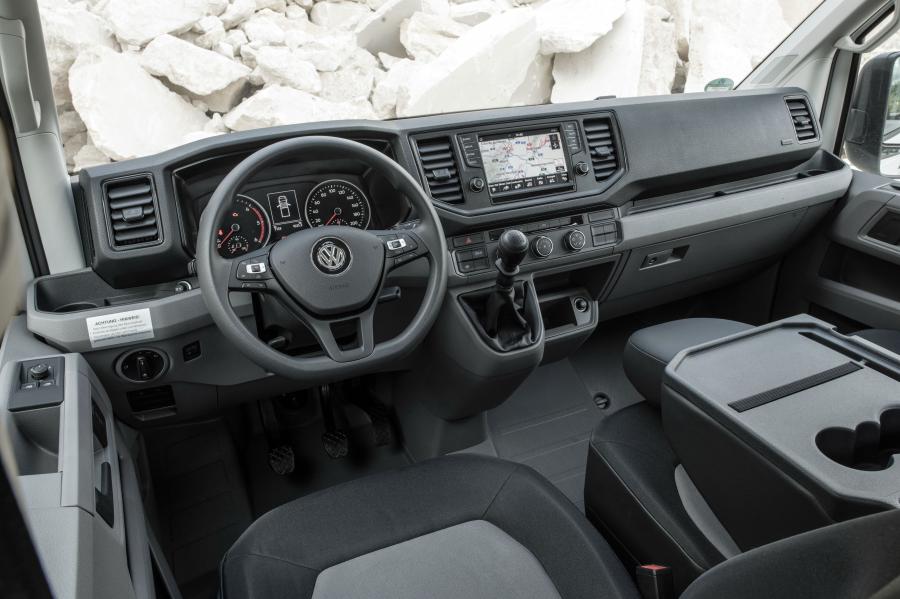 Торпедо Volkswagen Crafter Double Cab Pickup 2016 года  (фото 25 из 29)